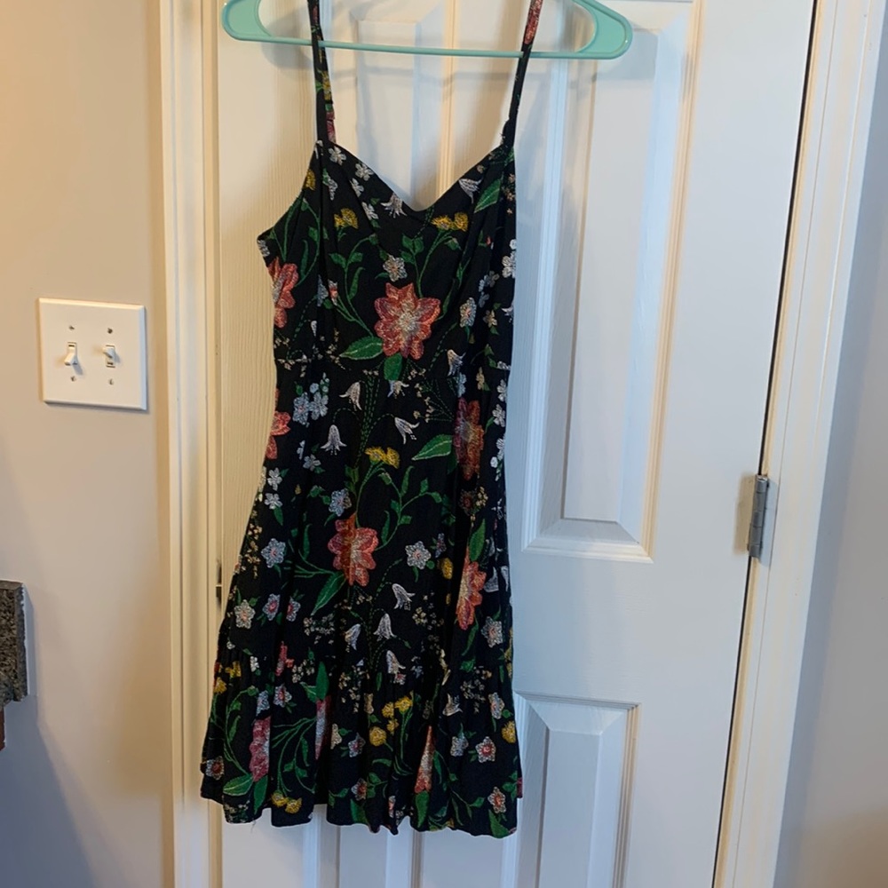 Medium floral old navy dress